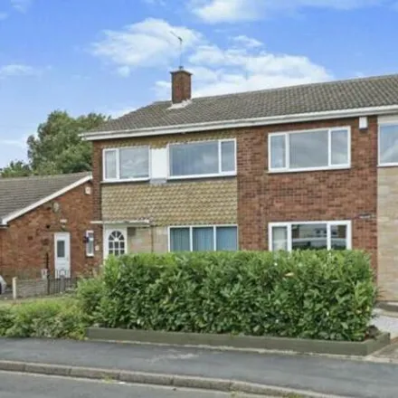 Buy this 3 bed duplex on Oakwood Drive in Armthorpe, DN3 3BE