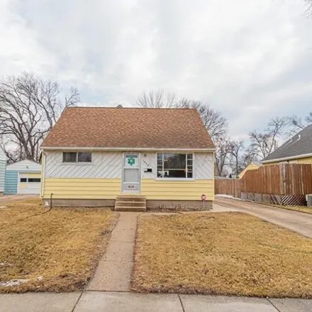 Buy this 3 bed house on 1475 15th Avenue South in Fargo, ND 58103