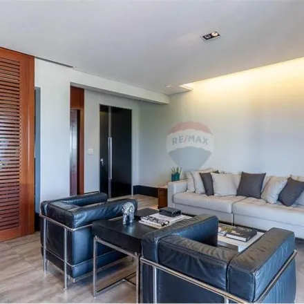 Buy this 3 bed apartment on Rua Doutor João Maia 97 in Liberdade, São Paulo - SP