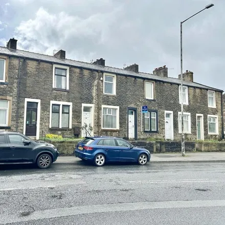 Rent this 2 bed townhouse on A56 in Colne, BB8 8JD