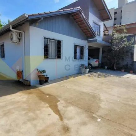 Buy this 3 bed house on Rua Benjamin Constante Margarida in Água Verde, Blumenau - SC