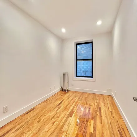 Rent this 3 bed apartment on 545 Edgecombe Avenue in New York, NY 10032