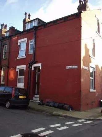 Rent this 4 bed house on Harold Avenue in Leeds, LS6 1JR