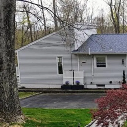 Buy this 3 bed house on 36 Mist Hill Drive in Chimney Point, New Milford