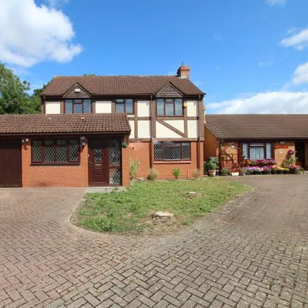 Rent this 5 bed house on 15 Brake Close in Bristol, BS32 8BA