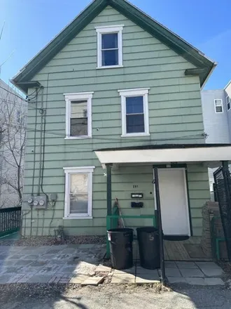 Buy this studio house on 291 Bates Street in Lewiston, ME 04240