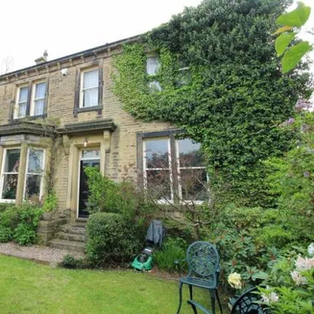 Buy this 4 bed house on Co-op Food in 24 Station Road, Oxenhope