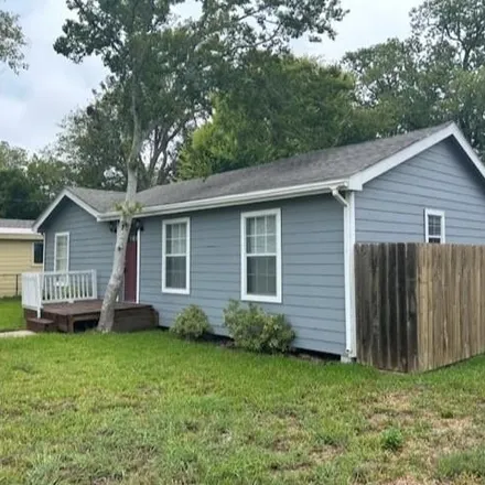 Buy this 2 bed house on 7110 Stewart Road in Hitchcock, TX 77563