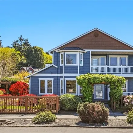 Buy this 4 bed house on 5621 Southwest Lander Street in Seattle, WA 98116
