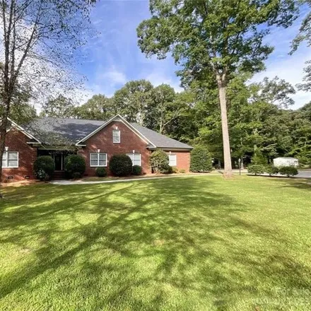 Buy this 4 bed house on 604 Heather Place in Monroe, NC 28112