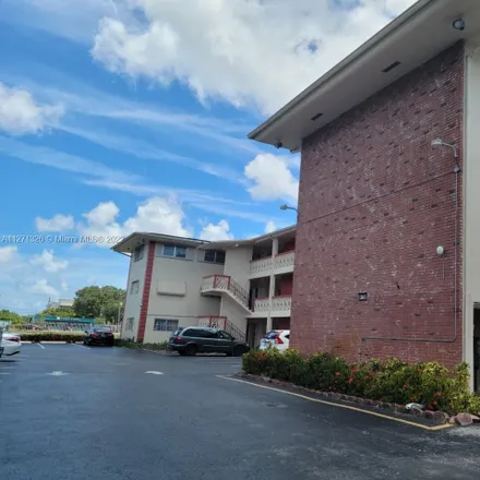 Rent this 2 bed condo on 4597 Northwest 10th Court in Plantation, FL 33313