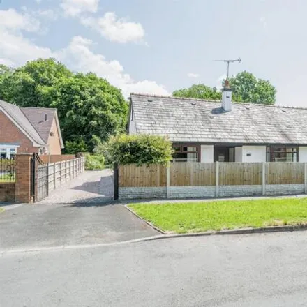 Buy this 5 bed house on Welsh Road in Chester, CH66 4QR
