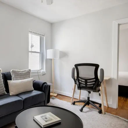 Image 2 - 183 K Street, Boston, MA 02127, USA - Apartment for rent