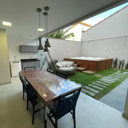 Buy this 4 bed house on Rua Arapoca in Colina de Laranjeiras, Serra - ES
