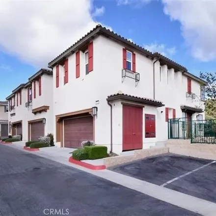 Rent this 3 bed house on 207 Morro Way Unit 3 in Simi Valley, California