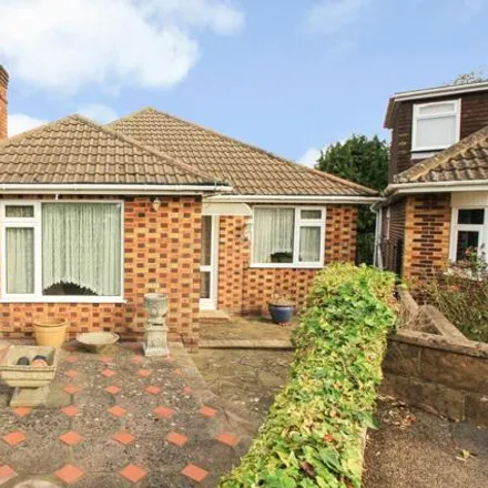 Buy this 2 bed house on unnamed road in Southampton, SO18 5PG