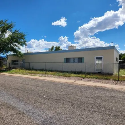 Image 2 - 942 Mohave Avenue, Huachuca City, Cochise County, AZ 85616, USA - House for sale
