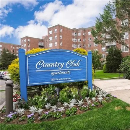 Buy this studio apartment on 1255 North Avenue in Wykagyl, City of New Rochelle