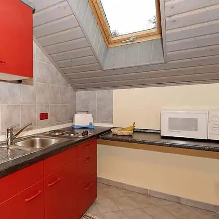Rent this 1 bed apartment on Grundschule Spiegelau in Reithackerweg 5, 94518 Reuteck