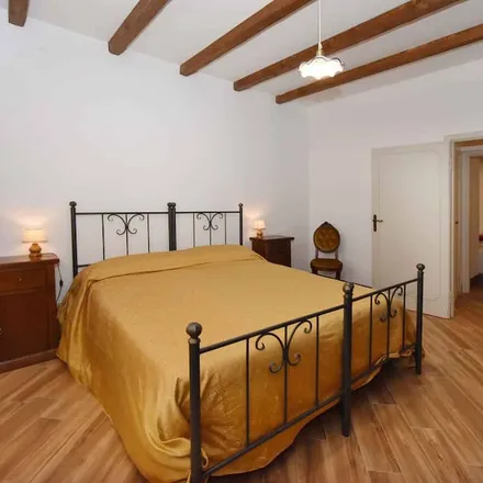 Rent this 2 bed apartment on 53045 Montepulciano SI