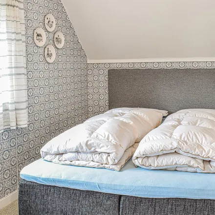 Rent this 4 bed house on Garnes in Tunesvegen, 5264 Garnes