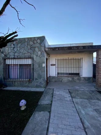 Buy this 2 bed house on Canalejas in B1854 BBB Longchamps, Argentina