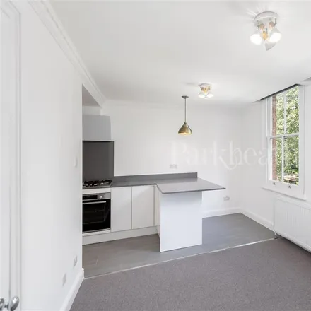 Rent this 1 bed apartment on 122 Goldhurst Terrace in London, NW6 3RE