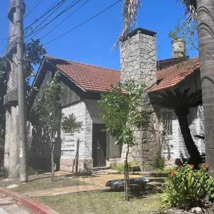 Buy this 4 bed house on Presidente Sarmiento 1801 in Partido de Morón, Castelar
