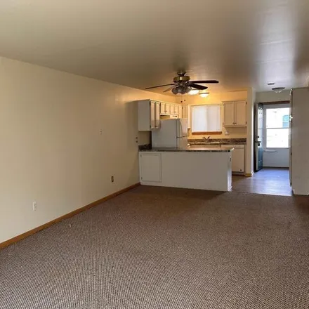 Image 6 - 30398 Wedgewood Circle, Roseville, MI 48066, USA - Condo for rent