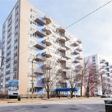 Buy this 1 bed condo on 1720 Olive Street in St. Louis, MO 63103