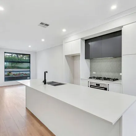 Image 7 - Garden Avenue, Campbelltown SA 5074, Australia - Apartment for rent