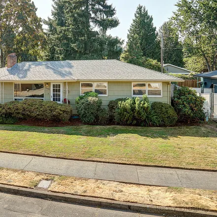 Image 1 - 10020 Southeast Grant Street, Portland, OR 97216, USA - House for sale