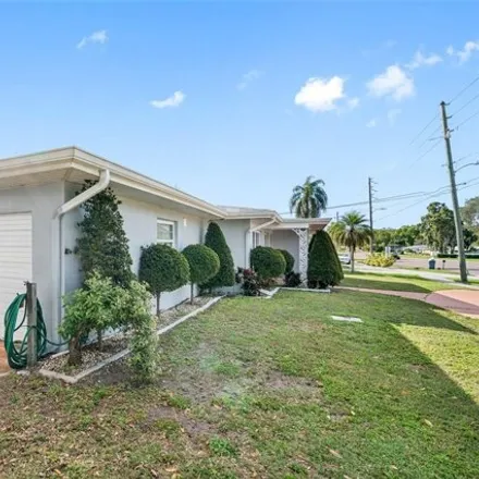Image 5 - 1805 Kendall Drive, Pinellas County, FL 33764, USA - House for sale