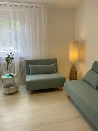 Rent this 4 bed apartment on Brauerstraße 56 in 47058 Duisburg, Germany