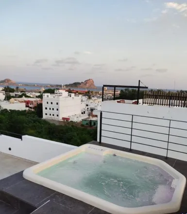 Rent this studio apartment on Calle Laurel in CENTRO, 82000 Mazatlán
