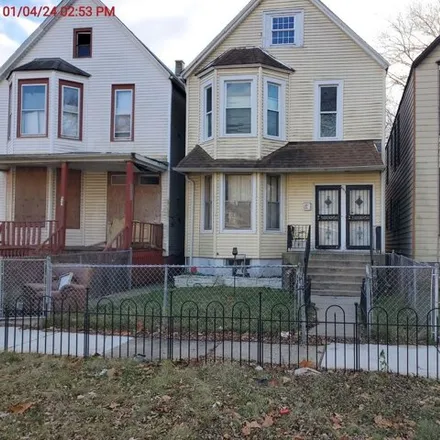 Buy this 5 bed house on 661 West 117th Place in Chicago, IL 60628