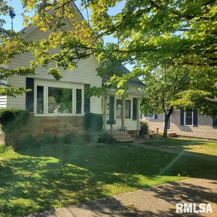 Buy this 4 bed house on 714 Girard Street in Metropolis, IL 62960