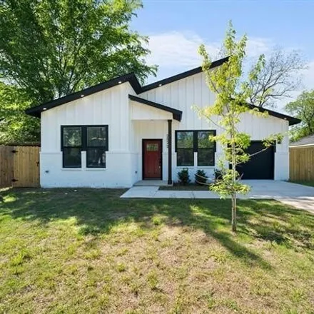 Buy this 4 bed house on 2524 Stephenson Street in Dallas, TX 75215