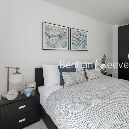Image 9 - Blairderry Road, London, SW2 4SD, United Kingdom - Apartment for rent