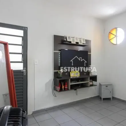 Buy this 2 bed house on Avenida 17 in Rio Claro, Rio Claro - SP