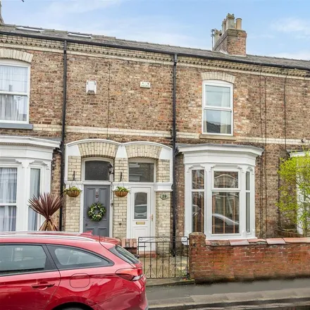 Rent this 3 bed townhouse on Vyner Street in York, YO31 8JP