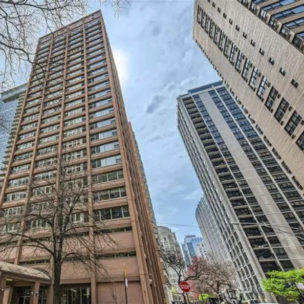Buy this 3 bed condo on 247 East Chestnut Street in Chicago, IL 60611