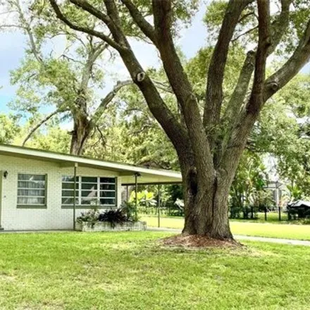 Buy this 3 bed house on 290 Gary Dr in Winter Garden, Florida