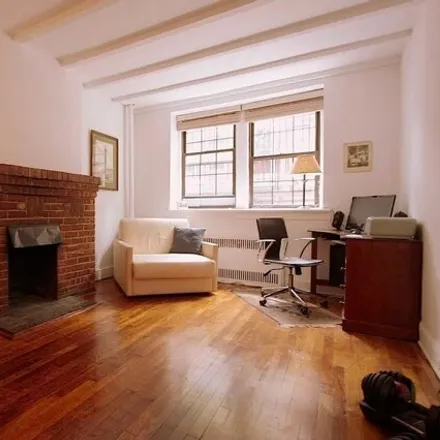 Rent this studio house on 47 Jane Street in New York, NY 10014