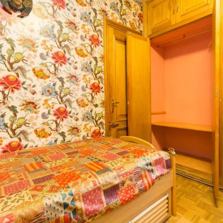 Image 2 - Calle de Juan Bravo, 17, 28006 Madrid, Spain - Apartment for rent