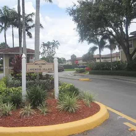 Image 2 - 871 Twin Lakes Drive, Coral Springs, FL 33071, USA - Apartment for rent