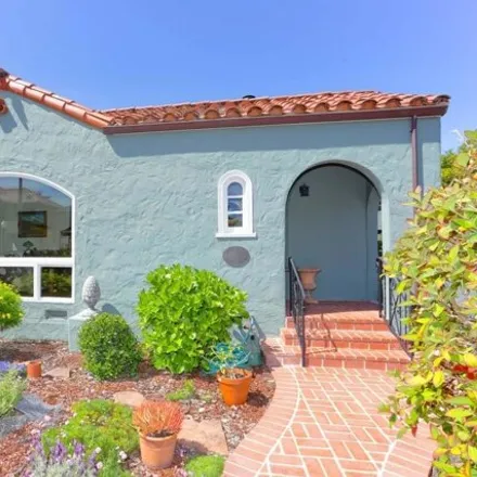 Image 5 - 113 4th Avenue, Santa Cruz, CA 95062, USA - House for sale