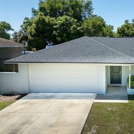 Buy this 3 bed house on 785 Althea Avenue in Umatilla, Lake County