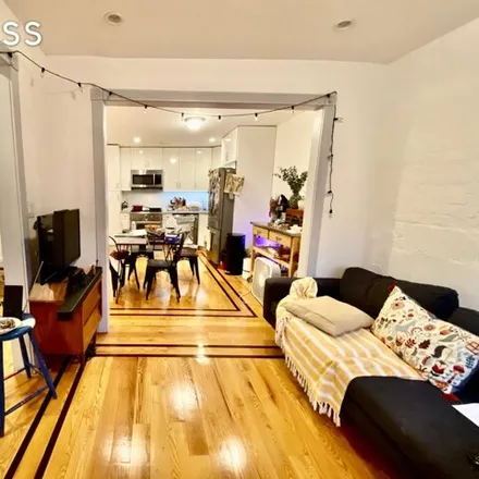 Image 4 - 144A Hull Street, New York, NY 11233, USA - Townhouse for rent