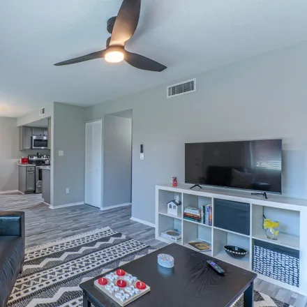 Image 7 - 3411 North 32nd Street, Phoenix, AZ 85018, USA - Apartment for rent